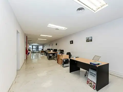 Av Rivadavia 1170 , Piso 0