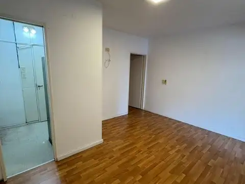 Florida e/ Sarmiento y Perón al 200