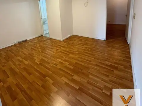 Oficina 3 ambientes con 1 baño