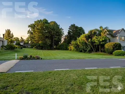 Venta lote en Country el Paraiso