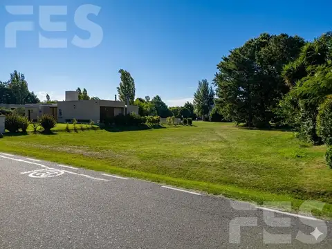 Terreno en Venta en Country El Paraíso, USD 26.000
