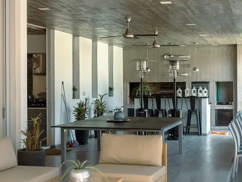 Casa en Venta al Este