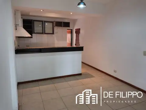 Depto Tipo Casa 2 ambientes con 1 baño