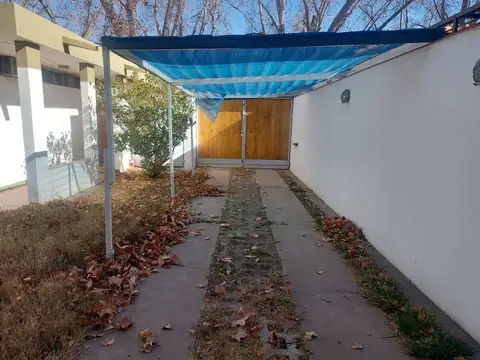 CASA EN ALQUILER SOLO USO RESIDENCIAL GC BENEGAS