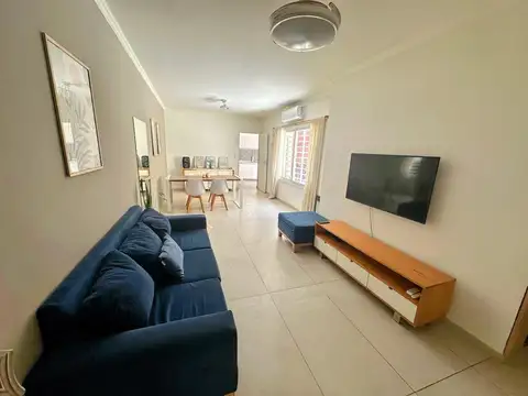 RESERVADO Casa con terraza, patio y parrilla - Impecable