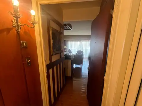 Departamento 6 ambientes con 2 baños