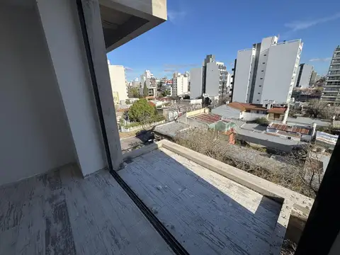 DEPARTAMENTO EN VENTA 2 DORMITORIOS LA PLATA, BALCÓN