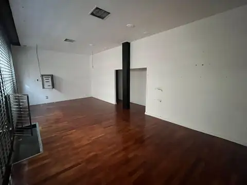 Local en Alquiler 60 años