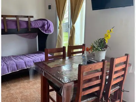 Complejo de 6 unidades con pileta, San José.