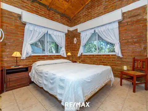 Casa 6 ambientes con 3 baños