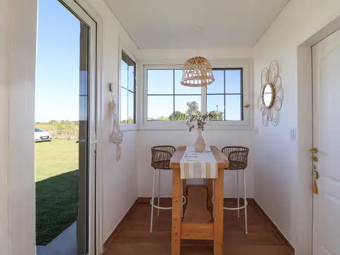 Casa 5 ambientes con 2 baños