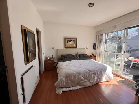 Depto Tipo Casa 4 ambientes con 3 baños