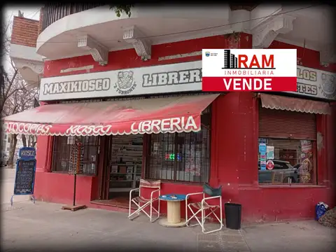Excelente Kiosco en la zona de Floresta.