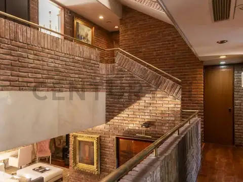 Casa de 500 m² en Barrio Parque, sobre Juez Tedín