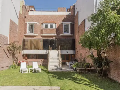 Casa 8 ambientes con 5 baños