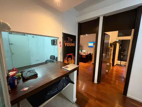 Oficina 4 ambientes con 1 baño