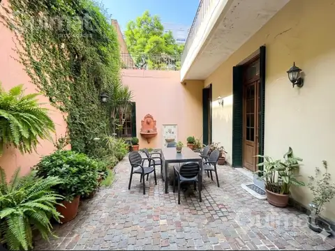 Casa 5 ambientes con 2 baños