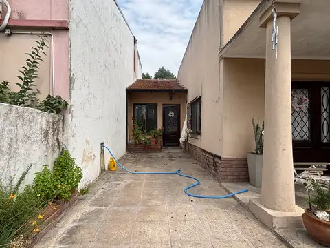 Casa en Venta en Don Torcuato, USD 115.000