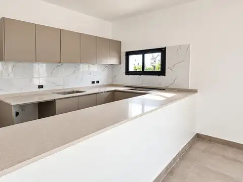 Casa en Venta en Pilar, USD 190.000
