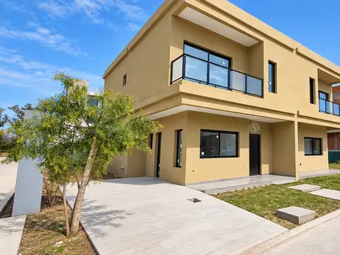 Casa Dúplex  en Venta en SpringPark Pilar, Pilar, G.B.A. Zona Norte