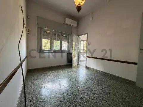 VENTA GALPÓN 100 M2 + CASA VILLA ARIZA ITUZAINGO