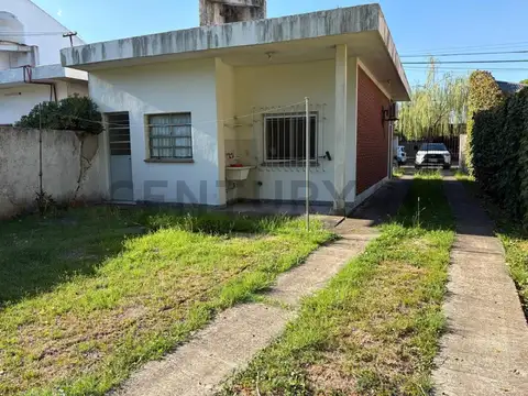 VENTA GALPÓN 100 M2 + CASA VILLA ARIZA ITUZAINGO