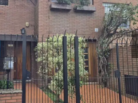Impecable Chalet Ph Frente 4 amb. Pleno corazón de Olivos