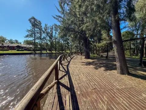 Terreno en Venta en Barrio Cube, USD 43.000