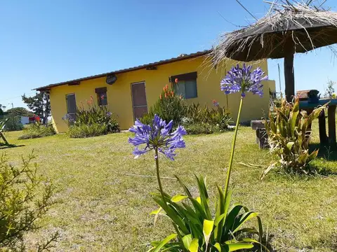 Oficina 5 ambientes con 5 baños