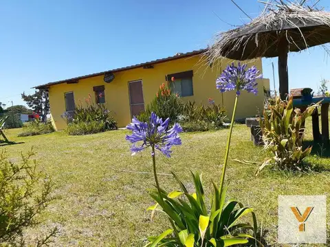 Oficina 5 ambientes con 5 baños