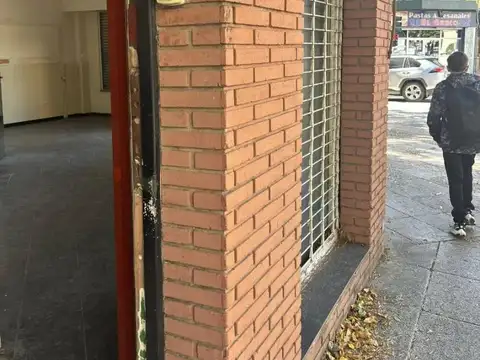 Local en Alquiler 40 años