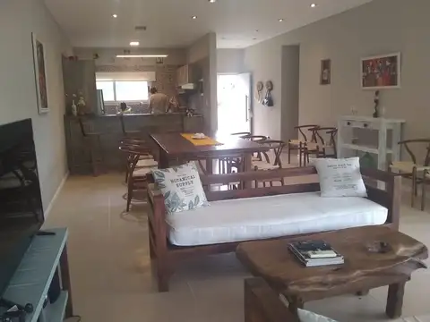 Casa en Alquiler Temporal en Barrio Senderos 1, $ 30.000