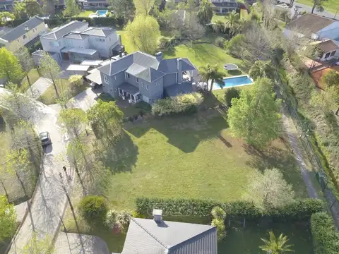 Terreno en Venta en Septiembre, USD 140.000