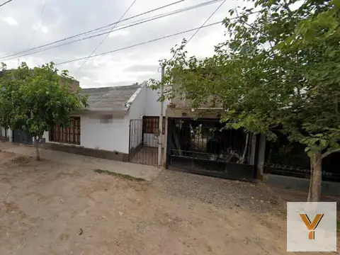 Casa en venta - 3 Dormitorios 1 Baño - Mendoza
