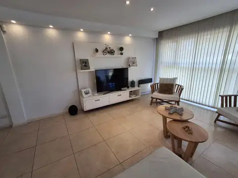 Casa en Venta en Villa Gesell, USD 235.000