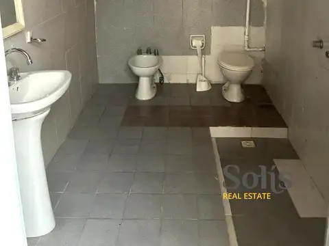 Depto Tipo Casa en Alquiler 90 años