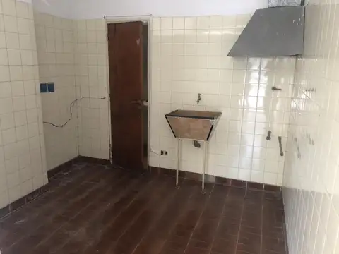 Jauretche 200 Local 22m2 en Caballito VENTA