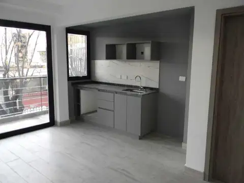 Departamento en Venta en Coghlan, USD 138.000