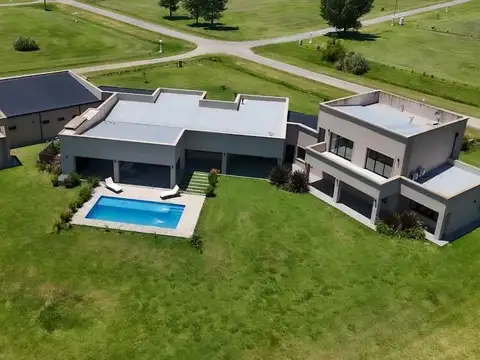 Casa en Venta de 5 dormitorios