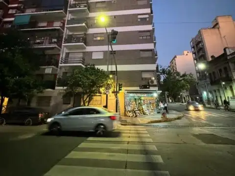 DEPARTAMENTO 3 AMBIENTES AL FRENTE- POTOSI AL 4300 - ZONA ALMAGRO