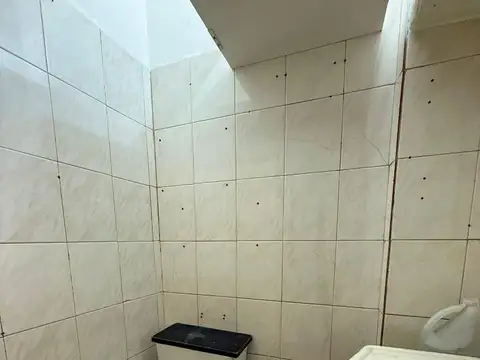 Local en Alquiler en Lomas De Zamora, $ 970.000