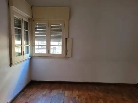 Local en Venta en Zárate, USD 165.000