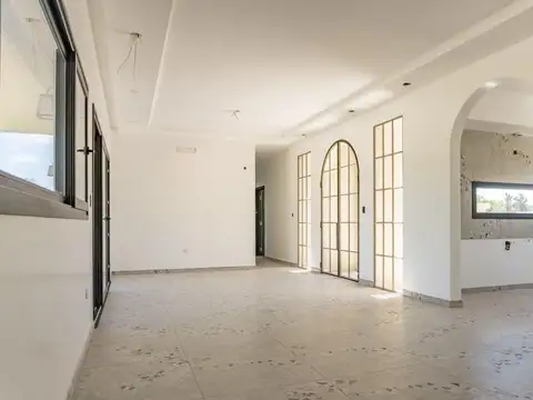 Venta Casa A Estrenar 4 ambientes La Asunción