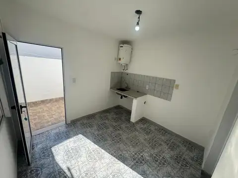Depto Tipo Casa en Alquiler en Bella Vista, $ 450.000