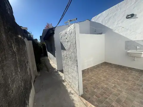 Depto Tipo Casa en Alquiler de 2 ambientes