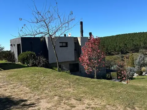 Casa 7 ambientes con 4 baños