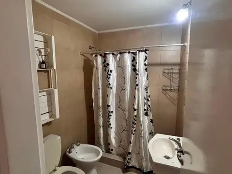 Triunvirato 1900, Piso pb