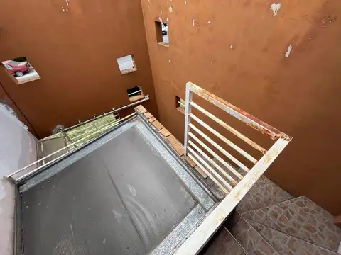 Depto Tipo Casa 2 ambientes con 1 baño