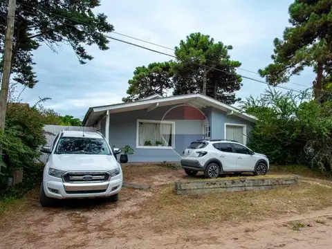 Casa en Venta en VALERIA DEL MAR 4 ambientes