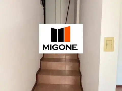 Depto Tipo Casa 4 ambientes con 2 baños